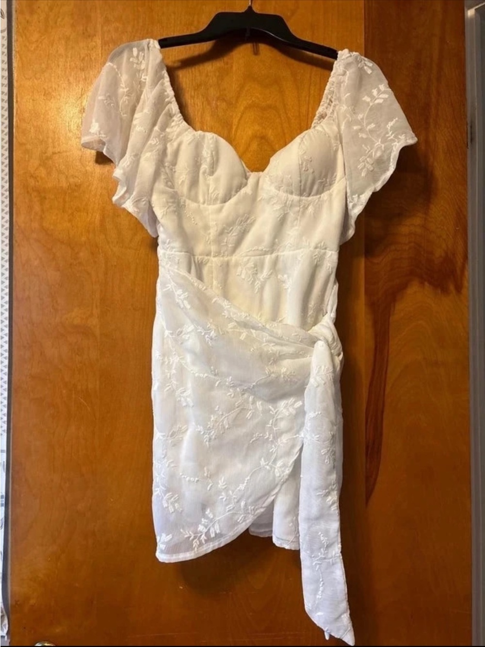 Selfie Leslie Aphrodite Molded Bust Angel Sleeve Wrap Dress Embroidered White